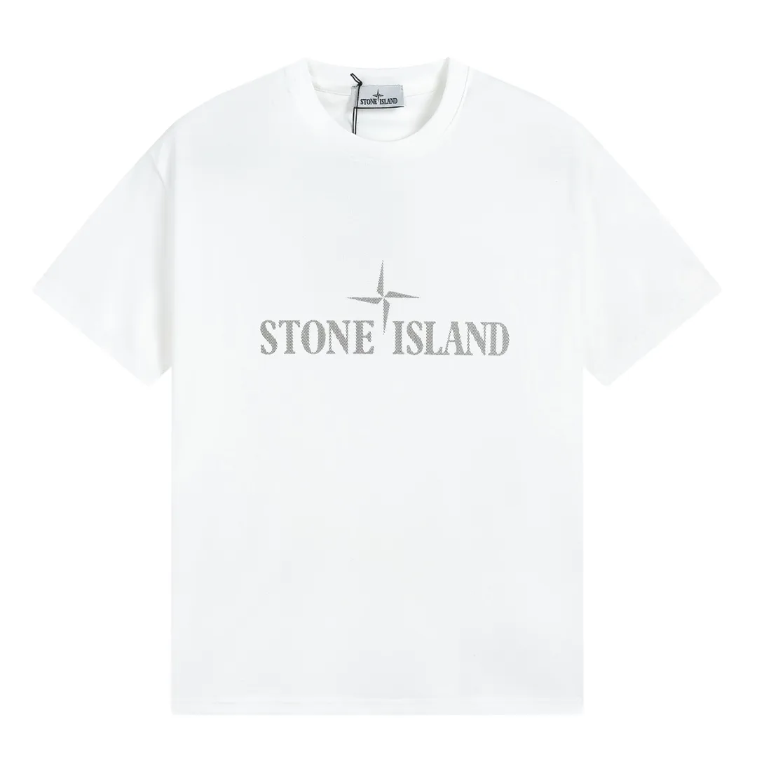 W662#P110💰 [Stone lsland/Stone Island summer twill logo printed short-sleeved T-shirt] ⚠️[Original creation with high control of details] -Made of 230g combed cotton 32-count double yarn, soft and comfortable to the touch, sweat-absorbent and breathable. -Simple basic and versatile style, original single quality, the first choice for couples. -Made by a large factory, four needles and five threads on the shoulder, neat alignment, high quality workmanship. -Same style for men and women, very versatile One piece by hand, the details are clearly visible. Color: Black White Size: M L